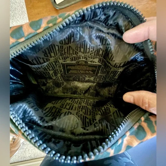 Kurt Geiger Camera Bag Crossbody Leopard Brown Quilted Nylon Shoulder Bag - Picture 7 of 8